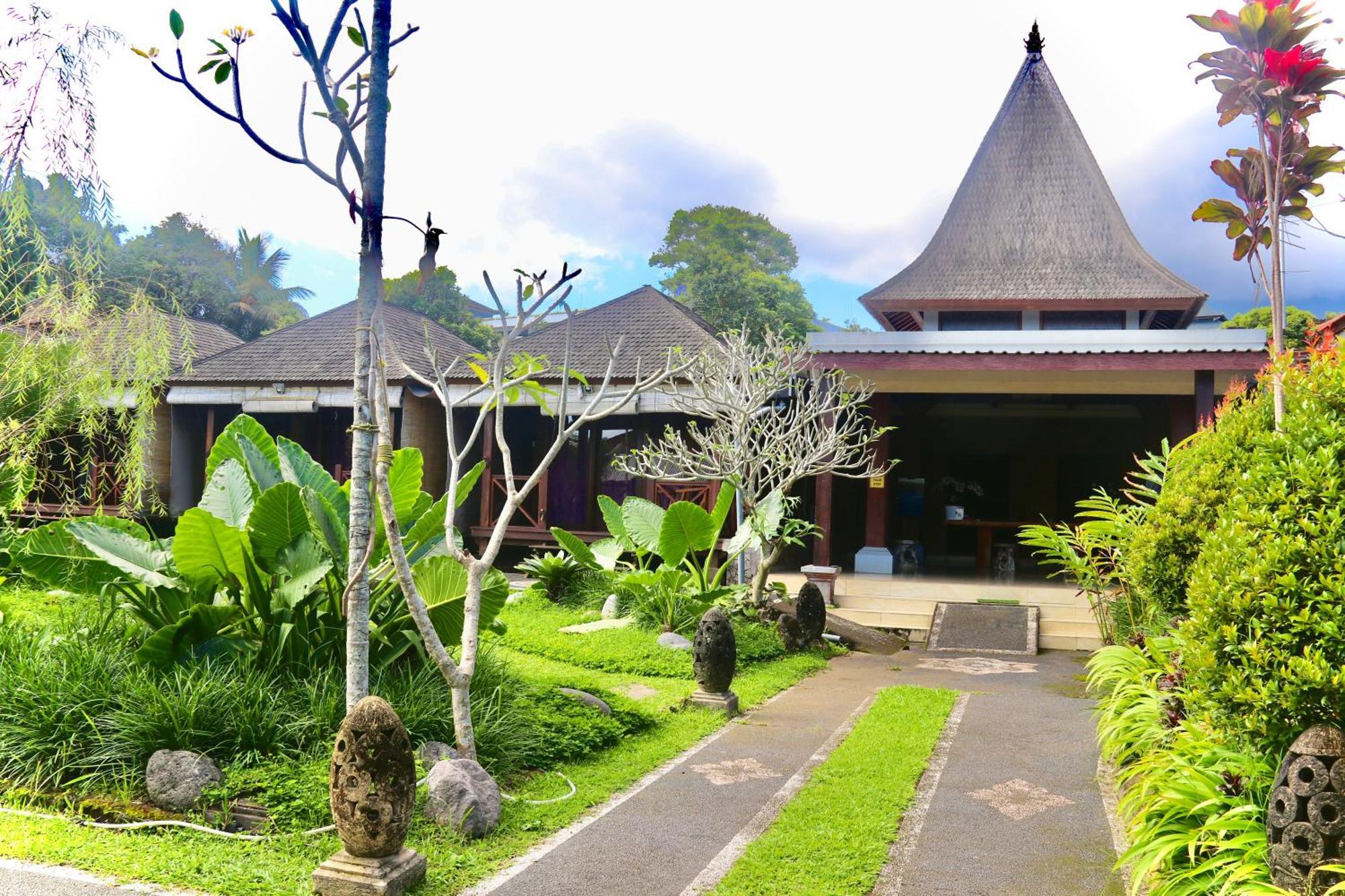 Puri Karang Besakih Hotel Menanga Exterior foto